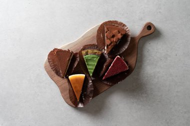 Yeşil çay, latte, mini, Chicago, pizza, Chicago pizza, crople, croissant, Americano, croissant, dondurma, crople, croissant, waffle Tiramisu, Cheese, Red Velvet, Matcha, Chocolat, tart, egg tart, egg