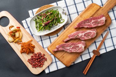 kuzu pirzolası, kuzu pirzolası, mararyungsha, mara karides, mara tavuk kanadı, tavuk kanadı, guobaoroufood, yemek, domates, et, akşam yemeği, taze yemek, gurme, salata, peynir, aperatif, pizza, kırmızı, sağlıklı, masa, öğle yemeği, lezzetli, yemek, balık, jambon, ekmek, dis.