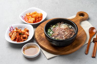 Galbi-tang, Seolleong-tang, Naju-gom-tang, Yukgaejang, Bibim-myeon, Cold Noodles, Cold Noodles, Kore yemeği, Beef Galbi ahtapot karides, Sogal-nak-sae hot pot, Son Mandu, Dumpling, Dumpling