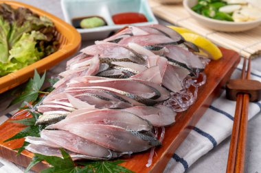 Çiğ balık, çiğ balık, çiğ kaya balığı, meze, soya sosu, wasabi, yemek çubuğu, Japonca, suşi, yemek, akşam yemeği, balık, tabak, somon, et, mutfak, sebze, gurme