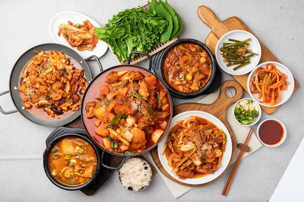 stock image Stir-fried tripe, pork tripe, dakdoritang, dakdoritang, dakdoritang, stir-fried spicy pork, doenjang stew, kimchi stew, Korean food, traditional food, side dishes