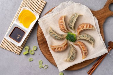 Hamur köftesi, köfte, köfte, kimchi köftesi, karides köftesi, karides, et, kimçi, galbi, buğulanmış ekmek, siyah pirinç, süt, atıştırmalık, yemek, ekmek, ekmek, kahvaltı, peynir, sağlıklı.