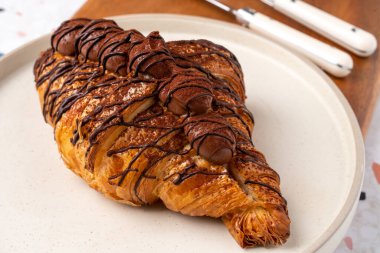 Çikolatalı kruvasan, kruvasan, krem şanti, ekmek, hamur işi, yabanmersini, bagel, cevizli akçaağaç, krem peynir, incir, tatlı patates, çikolata, çikolata, çikolata, çikolatalı au chocolat