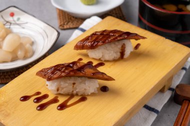 Flatfish, sushi, somon, fish, sashimi, shrimp, tuna, Japanese, big shrimp, fried, taco, fin, fried tofu, fly fish roe, eel, beef, bulgogi, egg, sea bream, food, cheese, meal, meat,