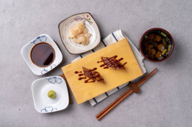 Flatfish, sushi, somon, fish, sashimi, shrimp, tuna, Japanese, big shrimp, fried, taco, fin, fried tofu, fly fish roe, eel, beef, bulgogi, egg, sea bream, food, cheese, meal, meat,