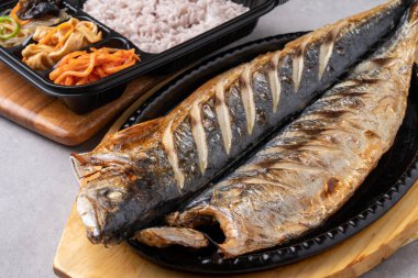 Balık, ızgara uskumru, Im Yeonsoo, doğrudan ateş, web ayaklı ahtapot, uskumru, deniz ürünleri, mezeler, yiyecek, market, açık büfe, restoran, meyve, taze yemek, sağlıklı, salata, sebze, lezzetli, lezzetli