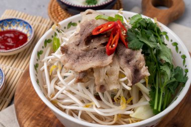 Biftek, pirinç eriştesi, meze, meze, içecek, menbosa, Tayland yemeği, kızarmış pirinç, Vietnam yemeği, kaopat, pad thai, Heo Hyang ganji, sığır eti, pirinç eriştesi, meze, içecek, menbosa, Tayland yemeği, kızarmış pirinç,