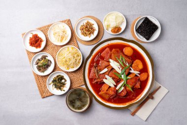 Korean food, pollack, braised pollack, stingray, soup, chicken feet, meat pancakes, pork skin, grilled, side dishes, anchovies, steamed eggs, bean sprouts, potatoes, clipart