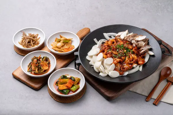 stock image Korean food, stir-fried chicken, stir-fried chicken, webfoot octopus, bulgogi, octopus, hot pot, hairtail, braised, side dish, set meal, food, meal, meat, dish, vegetable, dinner, rice, cuisine,