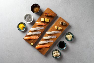 Japon yemeği, suşi, bembeyaz, somon balığı, sashimi, balık yumurtası çorbası, sashimi pilavı, meze