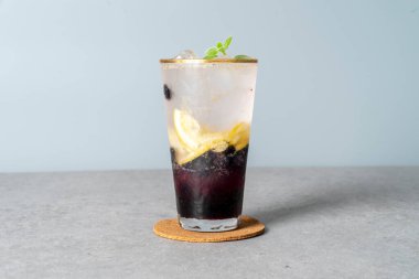 Ekmek, tereyağı, pretzel, panini, castella, krem şanti, yumurta turtası, kamp, incir, çörek, Earl Grey, sade, smore kurabiyesi, ekmek, kestane, limon, madeleine, tatlı fasulye ekmeği, americano, kahve.