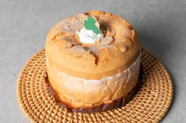 Ekmek, tereyağı, pretzel, panini, castella, krem şanti, yumurta turtası, kamp, incir, çörek, Earl Grey, sade, smore kurabiyesi, ekmek, kestane, limon, madeleine, tatlı fasulye ekmeği, americano, kahve.