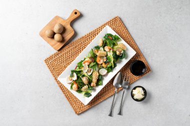 Makarna, deniz ürünleri, salata, bulgogi, tavuk, carbonara, gorgonzola, fileto, risotto, sebze, krema.