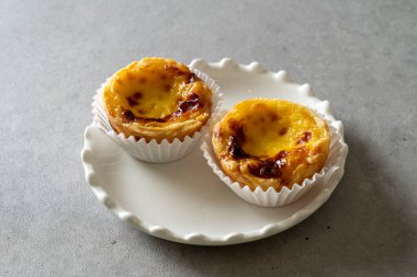 Americano, kahve, buz, siyah susam, latte, ade, nonoş, akasya, gül, çilek, yabanmersini, smoothie, çörek, soda, yumurta turtası, mango, moda meyvesi, limon, kek, çikolata, kurabiye