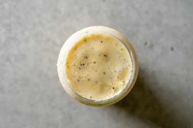 Americano, kahve, buz, siyah susam, latte, ade, nonoş, akasya, gül, çilek, yabanmersini, smoothie, çörek, soda, yumurta turtası, mango, moda meyvesi, limon, kek, çikolata, kurabiye