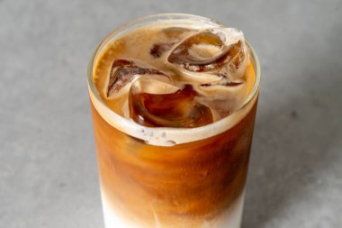 Kruvasan, kafe, sade, croiffle, kaya tostu, americano, kahve, latte, sade şeker, mor tatlı patates,