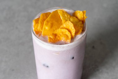 Kruvasan, kafe, sade, croiffle, kaya tostu, americano, kahve, latte, sade şeker, mor tatlı patates,