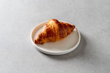 Kruvasan, kafe, sade, croiffle, kaya tostu, americano, kahve, latte, sade şeker, mor tatlı patates,