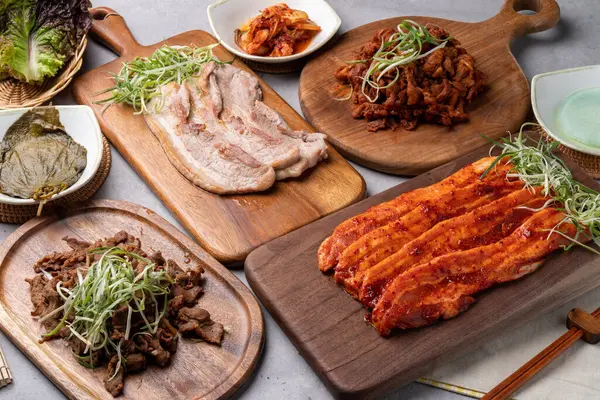 Nourriture Coréenne Briquettes Bulgogi Pâte Poivron Rouge Porc Poitrine Porc — Photo