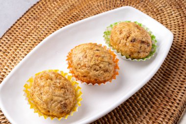 Kore yemeği, domuz kaburgası, buğulanmış domuz kaburgası, baharatlı, kızartılmış budae, budae jjigae, sığır eti, kızarmış et, jambon, musubi, domuz pirzolası.,