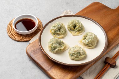 Kore yemeği, deniz ürünleri, agu, jim, tam kaburga, çorba, kimchi, spam, hamur köftesi, et, istiridye, kalguksu, deniz kestanesi yumurtası, meze, gelenek