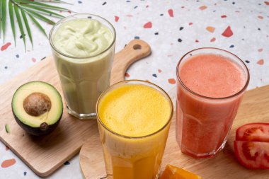 Meyve, salata, beslenme çantası, meyve suyu, brulberry, greyfurt, ananas, limon, mango, moda meyvesi, sandviç, latte, yeşil çay, vanilya, tatlı patates, çilek, el yapımı Cheongbae, zencefil, omija,