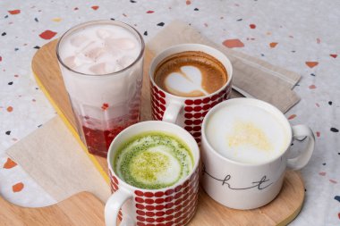 Meyve, salata, beslenme çantası, meyve suyu, brulberry, greyfurt, ananas, limon, mango, moda meyvesi, sandviç, latte, yeşil çay, vanilya, tatlı patates, çilek, el yapımı Cheongbae, zencefil, omija,