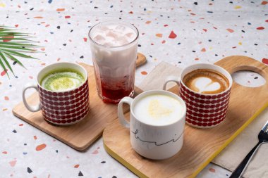 Meyve, salata, beslenme çantası, meyve suyu, brulberry, greyfurt, ananas, limon, mango, moda meyvesi, sandviç, latte, yeşil çay, vanilya, tatlı patates, çilek, el yapımı Cheongbae, zencefil, omija,