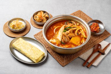 Korean food, ripened kimchi, kimchi, braised spicy chicken, spicy, Andong, steamed chicken, egg roll, side dish, pumpkin, fish cake, bean sprouts, seafood, shrimp clipart