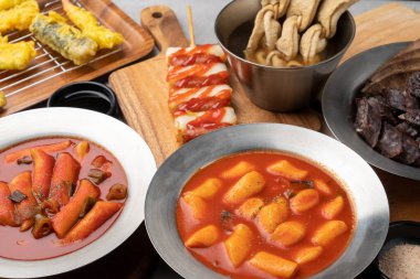 Soondae, Korean food, snack food, spicy rice cake, fried rice cake, sweet pumpkin, vegetables, seaweed roll shrimp, squid, sweet potato, sotteok, fish cake clipart