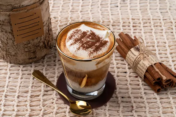 Mücevher, tavuk budu, kemiksiz, krema, pirinç keki, makarna, ros, paella, trüf, Sichuan