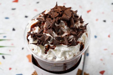 Kahve, kahve, americano, buzlu, karamel, macchiato, latte, çikolata, akçaağaç, croiffle, kruvasan, waffle, Nutella, kahverengi, peynir.