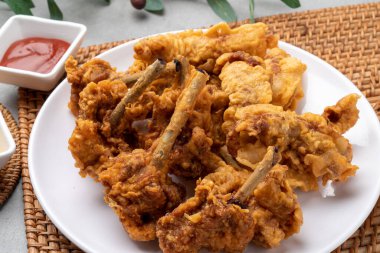 Kızarmış, tavuk, baharat, ördek, yarısı kızarmış, tavuk, Kore, hardal, sos, turp, soya sosu, sarımsak.,