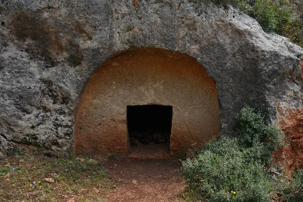 Une Des Grottes Funéraires Près Ancienne Colonie Hurvat Hermesh Mont — Photo