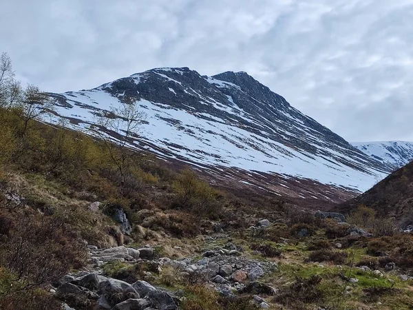 Skala Dağı Tırmanışın Başlangıcı Norveç — Stok fotoğraf