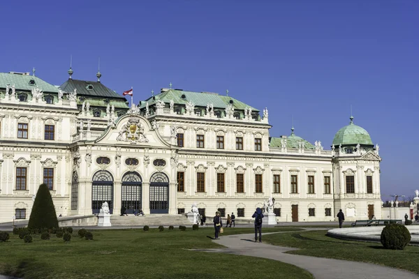 オーストリアのウィーンにある有名なベルヴェデーレ宮殿 — ストック写真