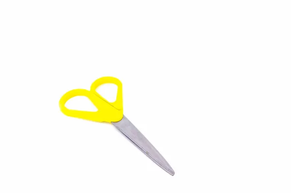 Ножиці Жовтою Ручкою Ізольовані Білому Тлі Копіювальним Простором — стокове фото