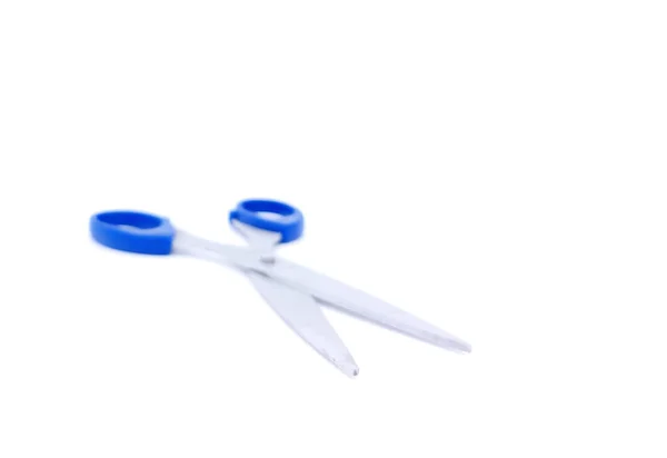 Nożyczki Niebieskim Uchwytem Odizolowane Białym Tle Przestrzenią Kopiowania Płytka Głębokość — Zdjęcie stockowe