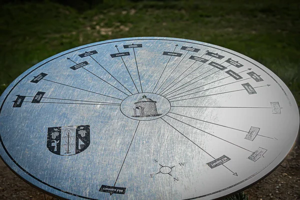 Çek Cumhuriyeti, Brno, 2023 / 05 / 07 - Çek Cumhuriyeti 'nin üzüm bağlarındaki gözcü kulesi