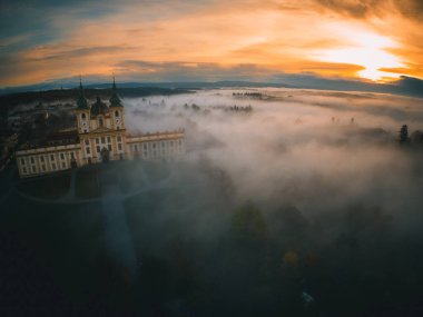 Olomouc 'taki eski şehrin havadan görünüşü 