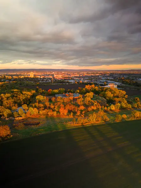 Çek Cumhuriyeti 'nin başkentinin havadan görünüşü