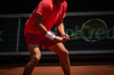 Çek Cumhuriyeti, Prostjov, 2024 / 06 / 08 profesyonel tenis oyuncusu iş başında, tenis maçı, kil maçı, atp, tenis