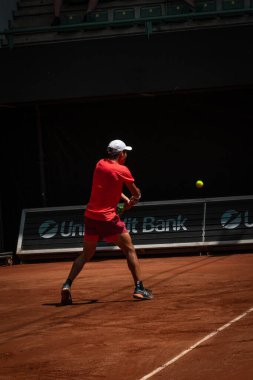 Çek Cumhuriyeti, Prostjov, 2024 / 06 / 08 profesyonel tenis oyuncusu iş başında, tenis maçı, kil maçı, atp, tenis