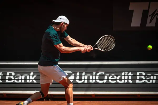 Çek Cumhuriyeti, Prostjov, 2024 / 06 / 08 profesyonel tenis oyuncusu iş başında, tenis maçı, kil maçı, atp, tenis