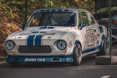 Çek Cumhuriyeti, Vrbno pod Pradedem, 2024 / 07 / 13 - Tepe tırmanışı, yarış arabaları, yarış arabaları, yarış spesiyalleri, 