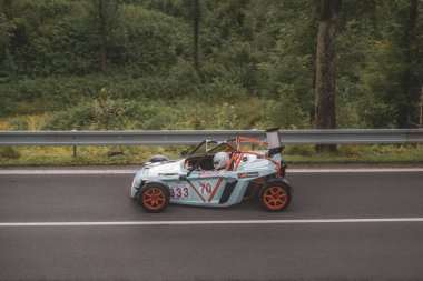 Çek Cumhuriyeti, Vrbno pod Pradedem, 2024 / 07 / 13 - Tepe tırmanışı, yarış arabaları, yarış arabaları, yarış spesiyalleri, 