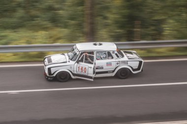 Çek Cumhuriyeti, Vrbno pod Pradedem, 2024 / 07 / 13 - Tepe tırmanışı, yarış arabaları, yarış arabaları, yarış spesiyalleri, 