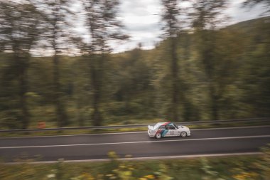 Çek Cumhuriyeti, Vrbno pod Pradedem, 2024 / 07 / 13 - Tepe tırmanışı, yarış arabaları, yarış arabaları, yarış spesiyalleri, 