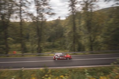 Çek Cumhuriyeti, Vrbno pod Pradedem, 2024 / 07 / 13 - Tepe tırmanışı, yarış arabaları, yarış arabaları, yarış spesiyalleri, 