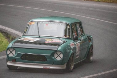 Çek Cumhuriyeti, Vrbno pod Pradedem, 2024 / 07 / 13 - Tepe tırmanışı, yarış arabaları, yarış arabaları, yarış spesiyalleri, 